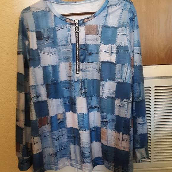 Women's patch pattern blouse - Picture 2 of 7